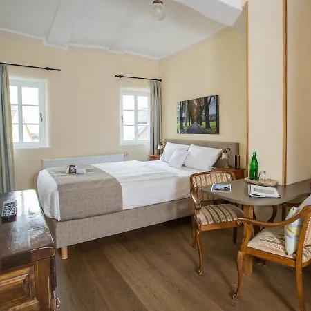 Altstadthotel Treysa Отель 3*